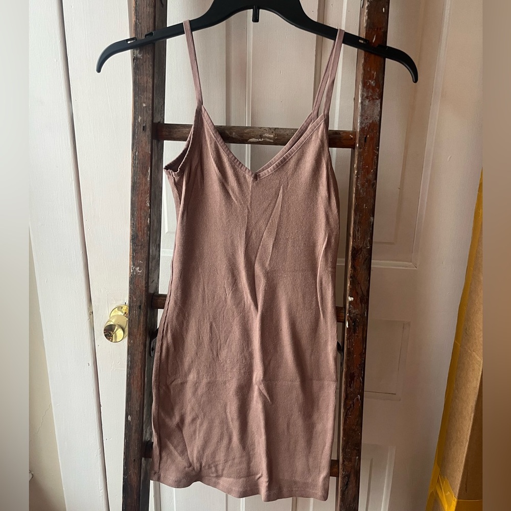 Me to We Mauve Midi Dress